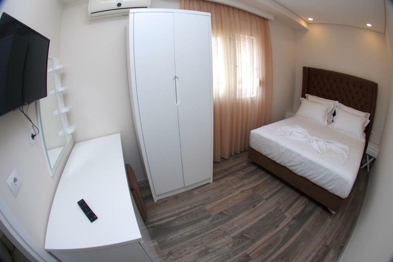 Hotel Ramo Saranda Екстер'єр фото