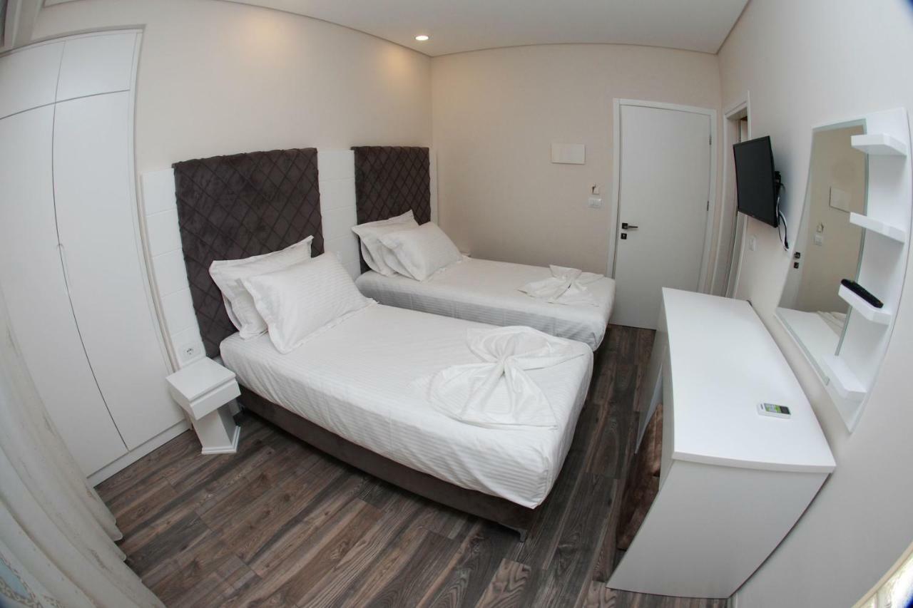 Hotel Ramo Saranda Екстер'єр фото