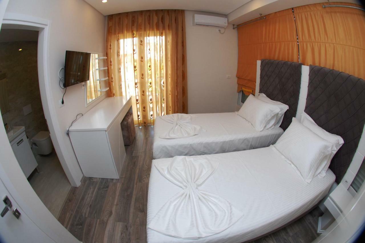 Hotel Ramo Saranda Екстер'єр фото