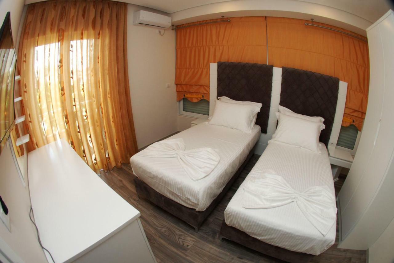 Hotel Ramo Saranda Екстер'єр фото