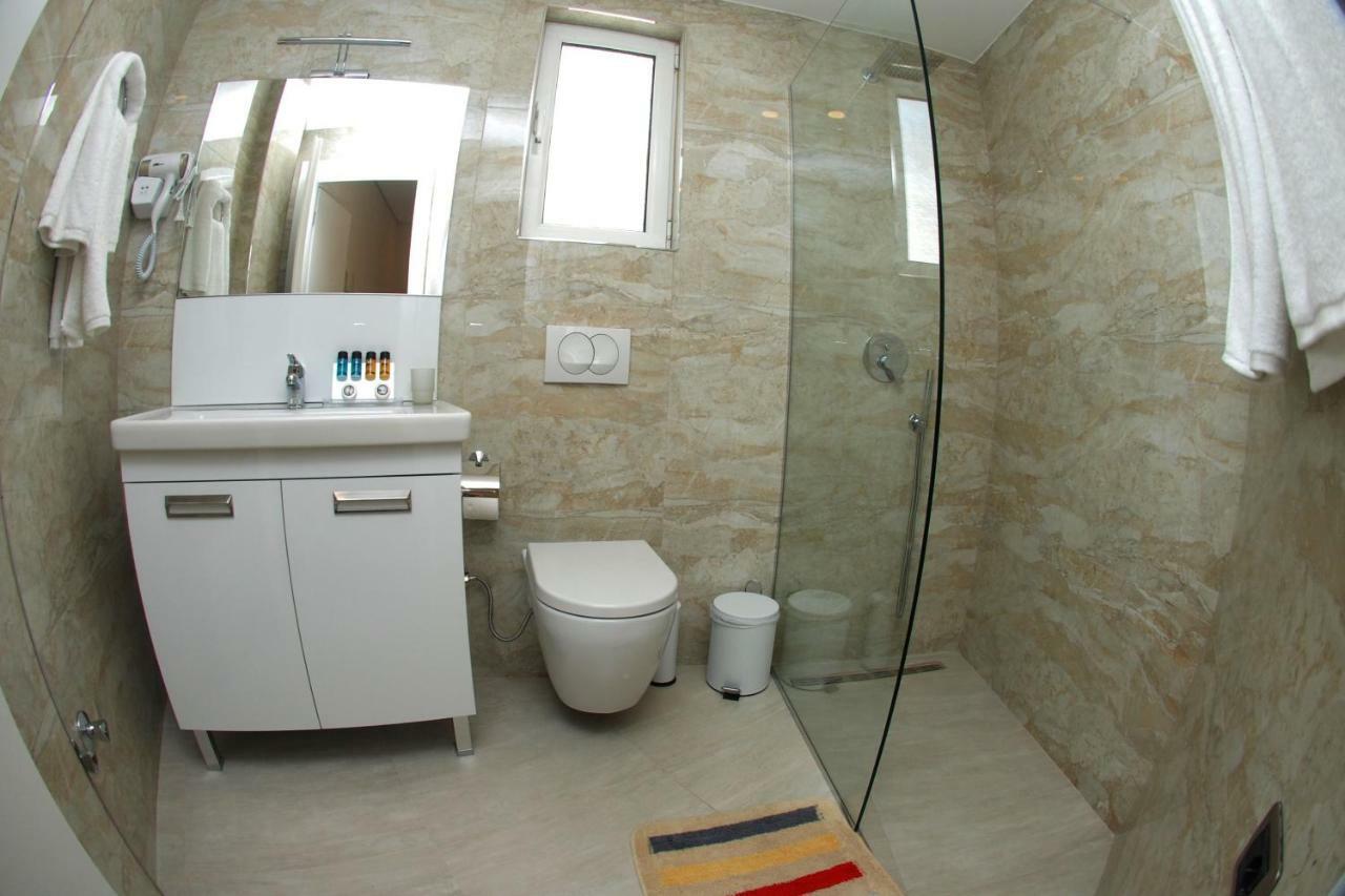 Hotel Ramo Saranda Екстер'єр фото
