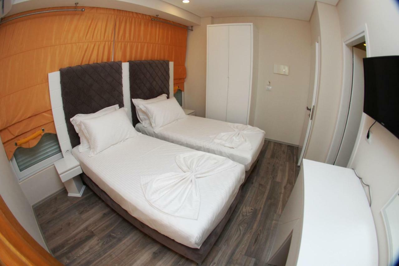 Hotel Ramo Saranda Екстер'єр фото